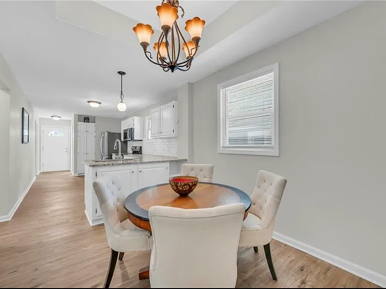 2942 Wayne Ave #1 — Photo 8