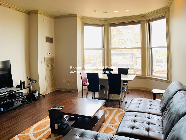 416 Marlborough St #703 — Photo 2