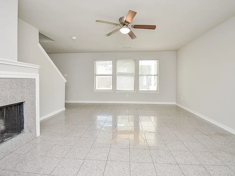 13410 Cricklewood Creek Ln — Photo 8