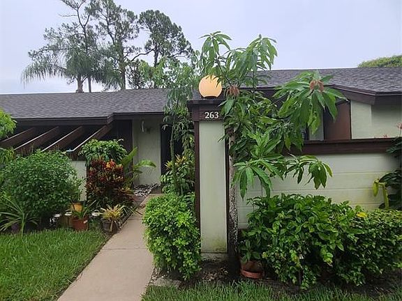 2nd image of 263 Deerfield Ct