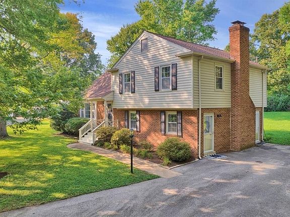 4th image of 2301 Sauna Ct