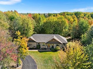 524 Osmond Daley Dr, Ottawa, ON K0A 1L0