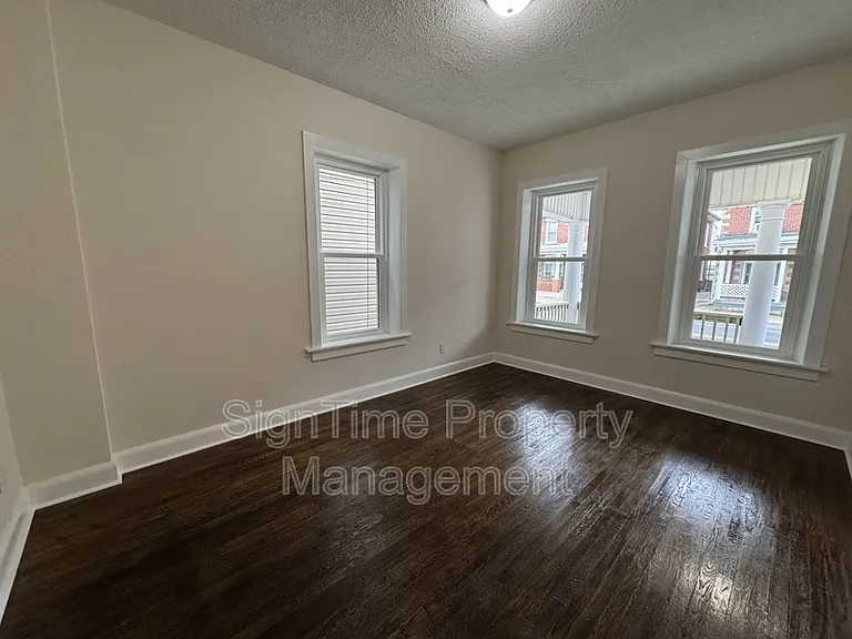 836 W Washington St — Photo 14