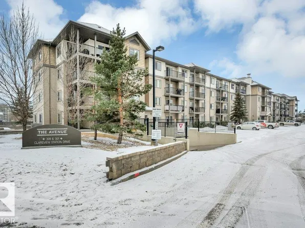 309 Clareview Station Dr NW #103, Edmonton, AB T5Y 0C5