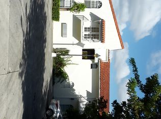 1353 NW 1st St APT 8, Miami, FL 33125