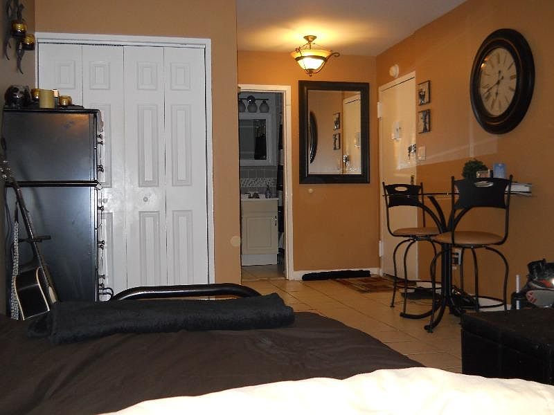 2nd image of 49 W 85th St APT 1b