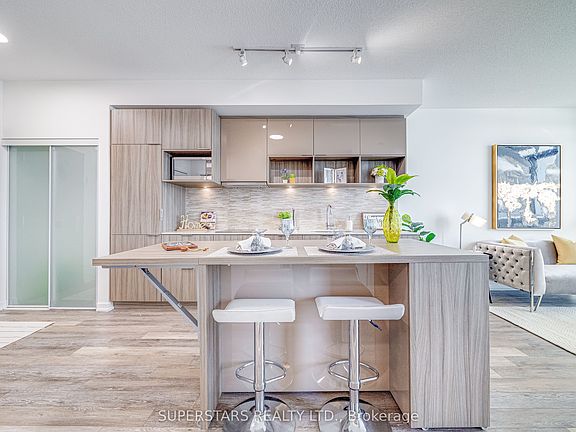 5th image of 52 Forest Manor Rd Unit 1306