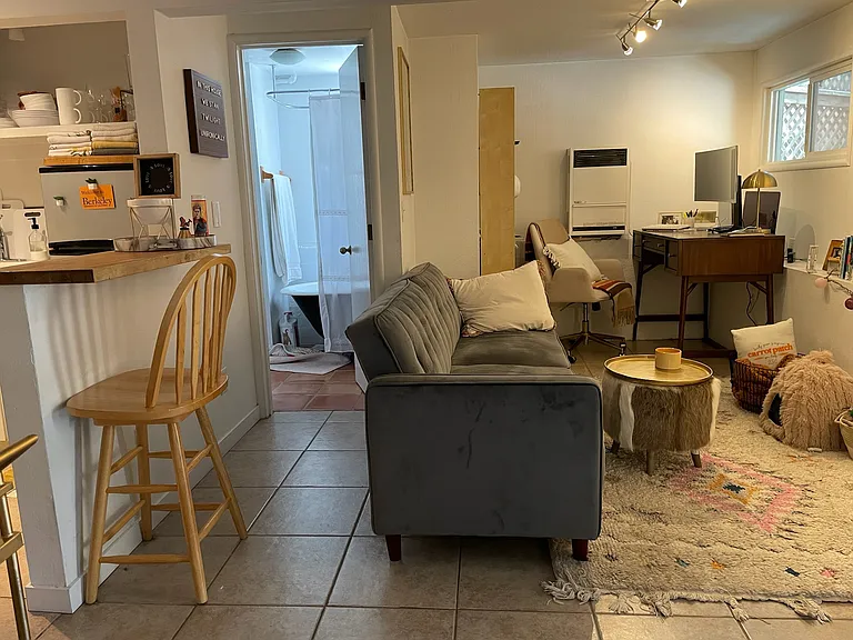 2112 Curtis St — Photo 11