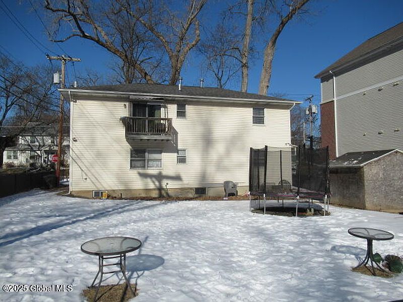 4th image of 261 S Allen Street