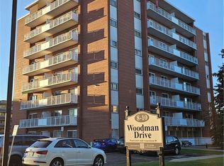8 Woodman Dr S #807, Hamilton, ON L8K 4C9