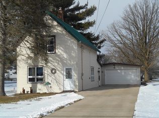 1313 E Blodgett St, Marshfield, WI 54449