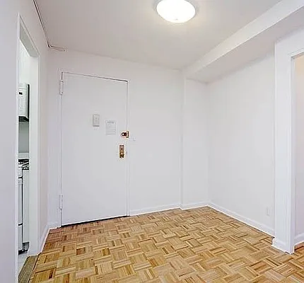 Rented by Compass | media 33