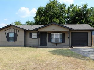 128 NE Cindy Ln, Burleson, TX 76028