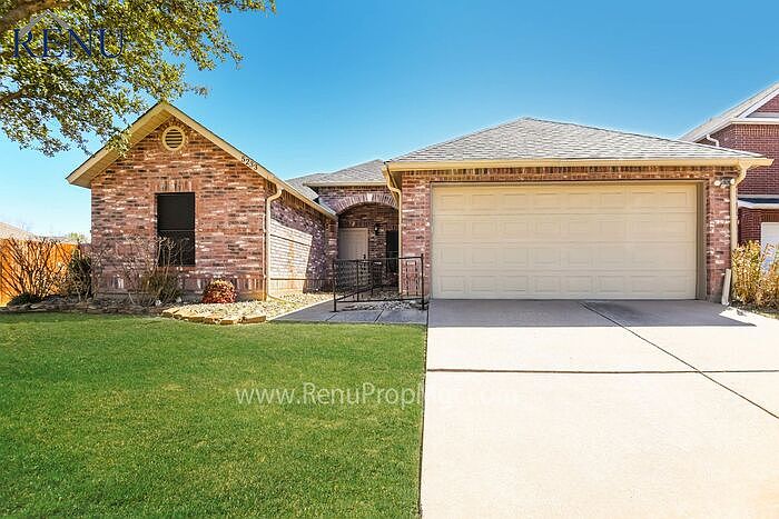 1st image of 5233 Blue Cir