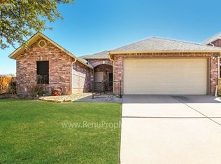 5233 Blue Cir, Haltom City, TX 76137