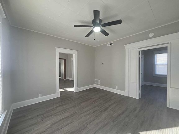 5th image of 1116 N Adams St