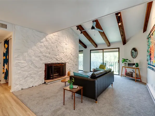 3226 CREEK VIEW Drive #10, Middleton, WI 53562