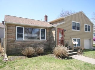 36 Coburn St, Hull, MA 02045