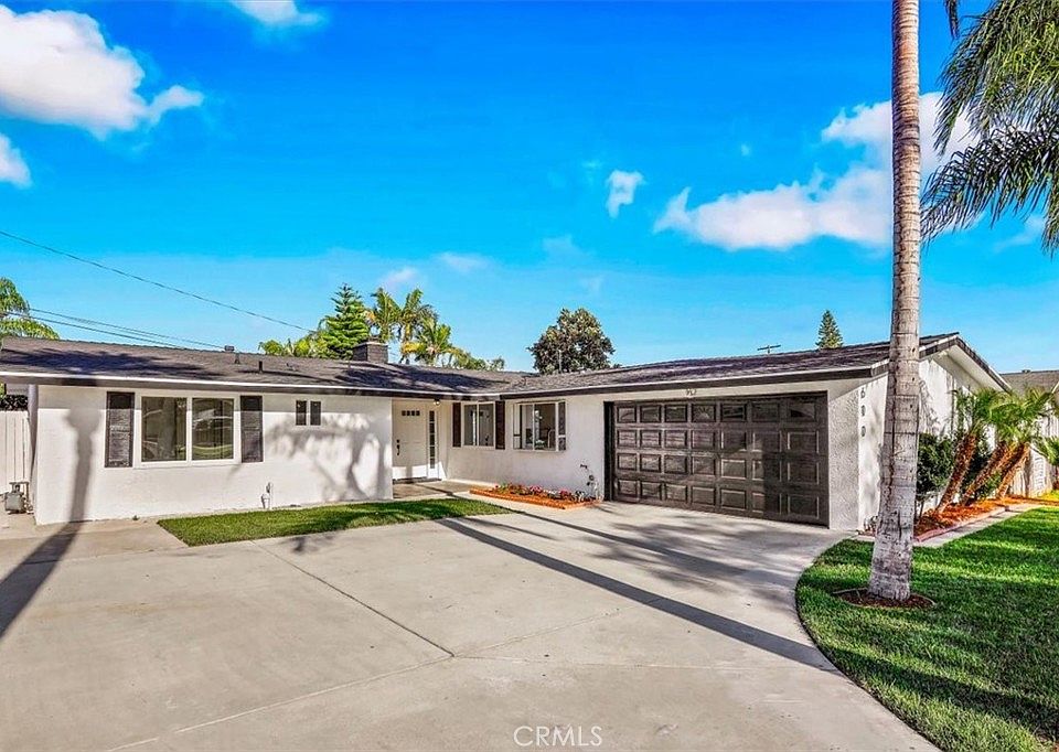 1st image of 600 Maple St