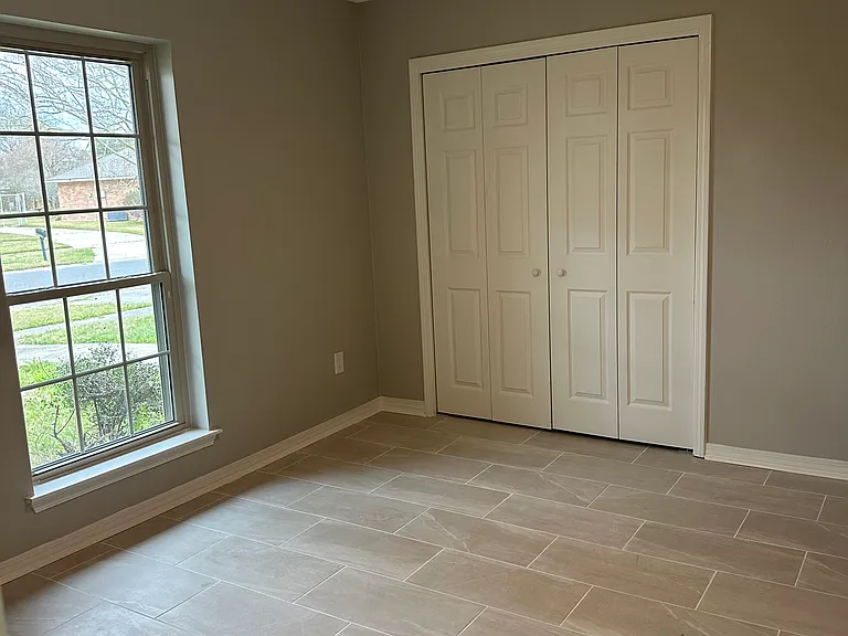 2243 Bernwood Dr — Photo 6
