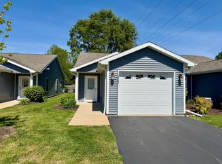 1503 Eadens Pl, Dixon, IL 61021