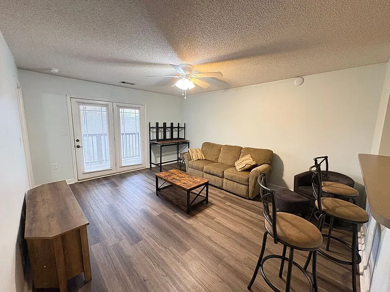 731 Harts Cove Way — Photo 14