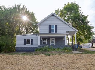 401 1/2 S 5th St, Youngwood, PA 15697