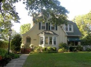 83 Beekman Rd, Summit, NJ 07901