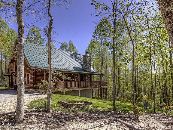 2nd image of 410 Ridge Circle Rd