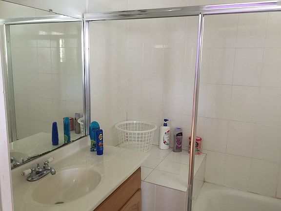 4th image of 4829 Agnes Ave Unit A