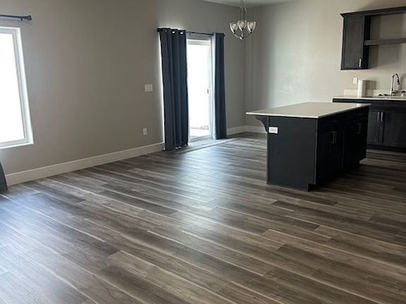 5th image of 1601 Quartz Dr #D