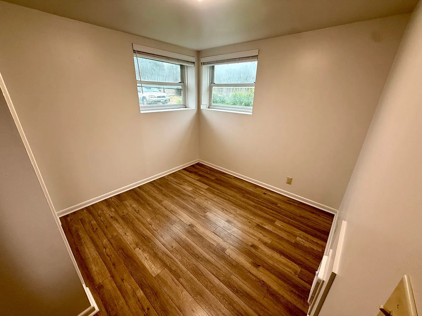 839 Brooks Street — Photo 4
