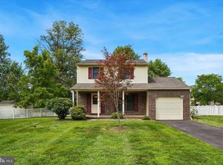 2843 Valley Woods Rd, Hatfield, PA 19440