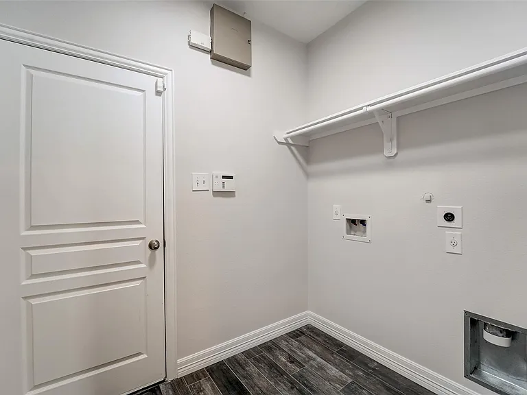 315 Apache Field Ln — Photo 25