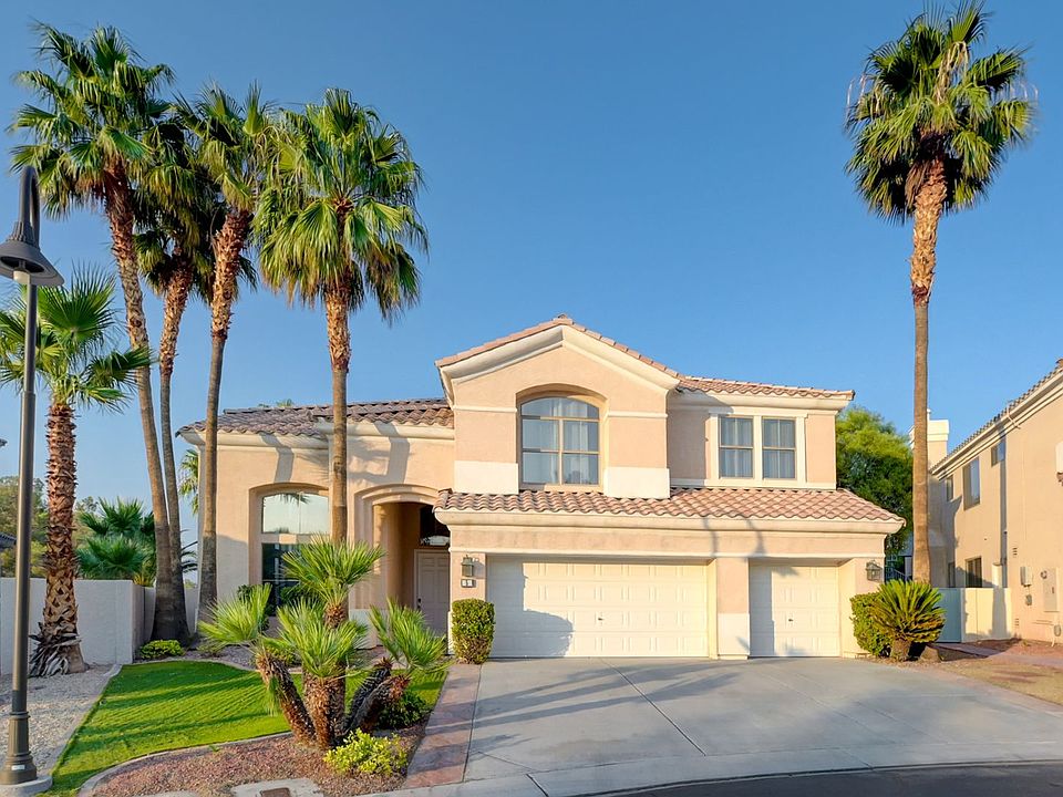 1st image of 5 Chateau Whistler Ct