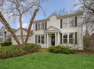 1426 Trailwood Dr, Crystal Lake, IL 60014