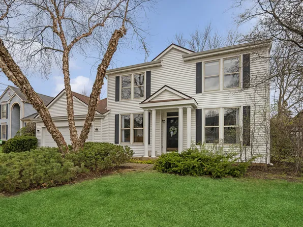 1426 Trailwood Dr, Crystal Lake, IL 60014