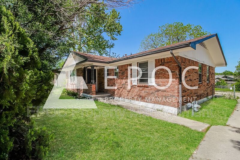 1st image of 1505 Duvall Dr