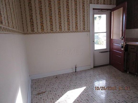 4th image of 1018 Lindsay Ave