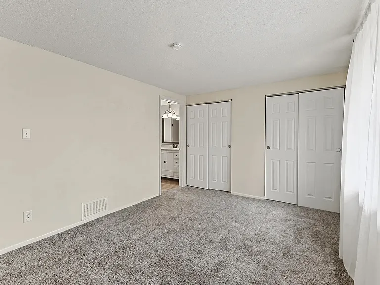 968 Greenwood Trl W — Photo 20