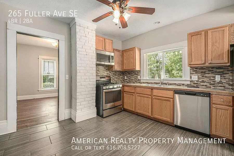 4 bed, 1.5 bath, 2060 sqft, $2,500 — Photo 4