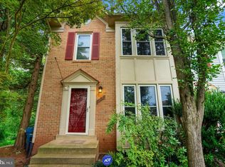 5136 Glen Meadow Dr, Centreville, VA 20120