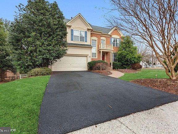 2nd image of 17901 Wheatridge Dr