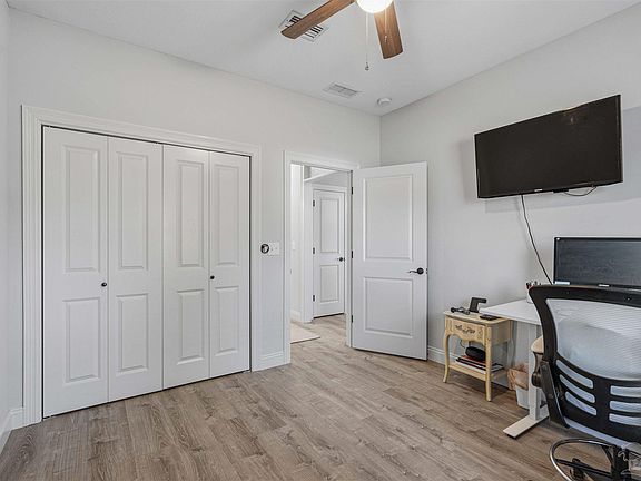 5th image of 1786 Joybrook Rd