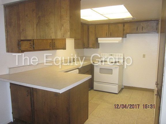 4th image of 2424 S Sallee St