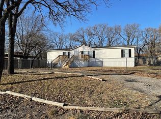1202 Redbud Dr, Bartonville, TX 76226