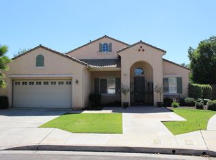 2387 E Pryor Dr, Fresno, CA 93720