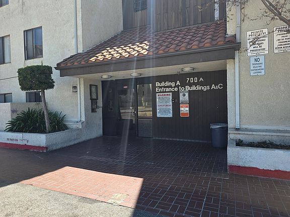 5th image of 700 W 3rd St Unit A215