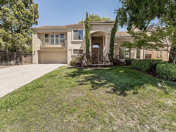 2nd image of 10486 N Doheny Dr