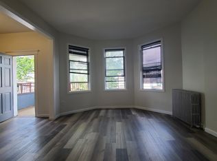 89 Wegman Pkwy #2, Jersey City, NJ 07305